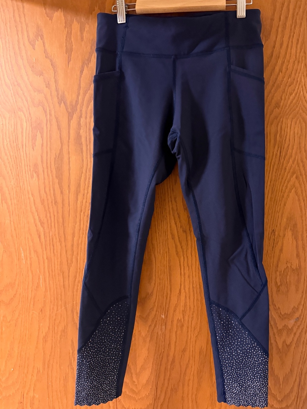 Lululemon women’s navy leggings